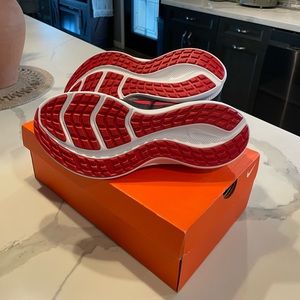 Men’s Nike Donshifter 11